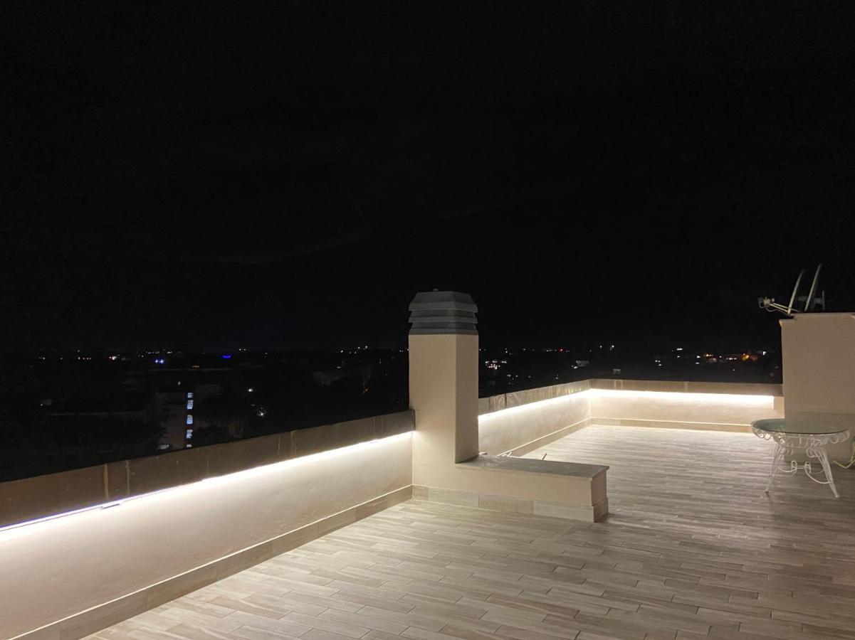 Апартаменты Attico Panoramico Luxury Roma Экстерьер фото